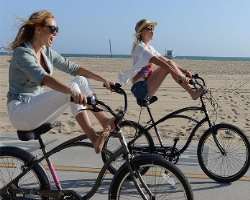 The beach also provides the lanes for biking and is an ideal place for the cyclists.